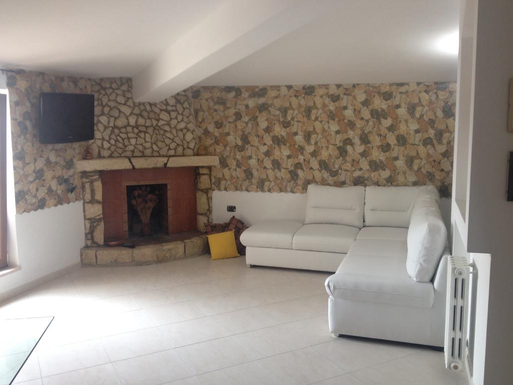 Il Terrazzo Sul Basento Apartman Grottole Kültér fotó